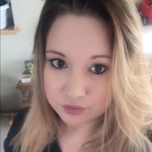 Meet your Posher, Lacy